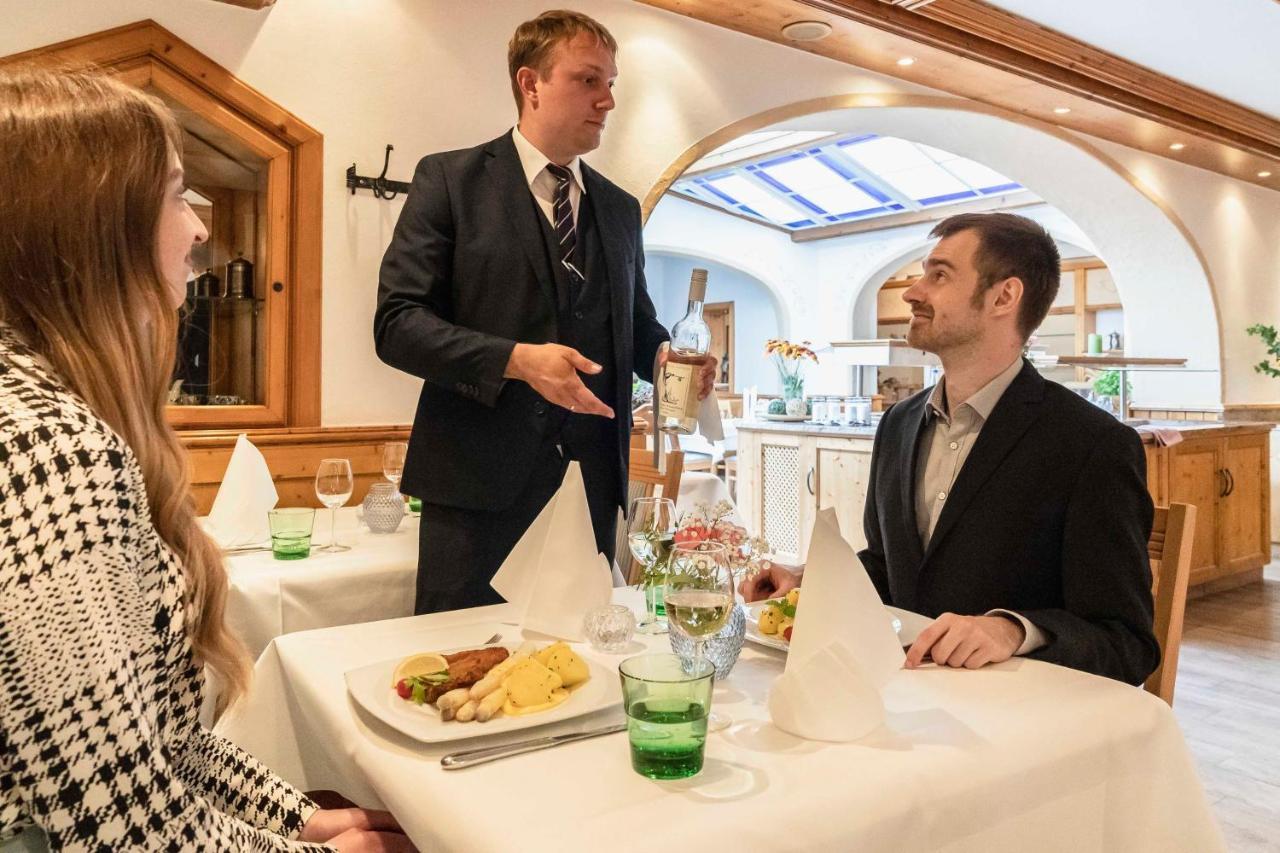 Hotel Markgraf レーニン エクステリア 写真